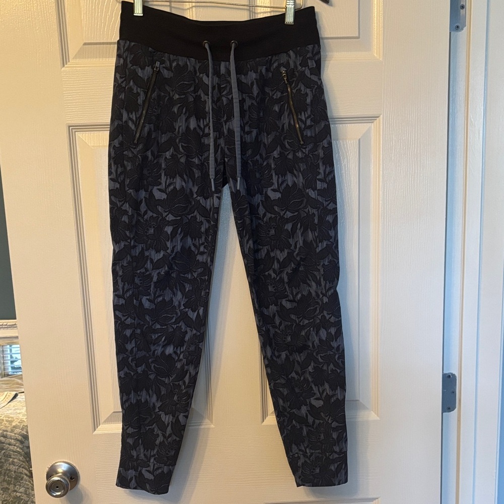 Athleta Black Patterned Joggers